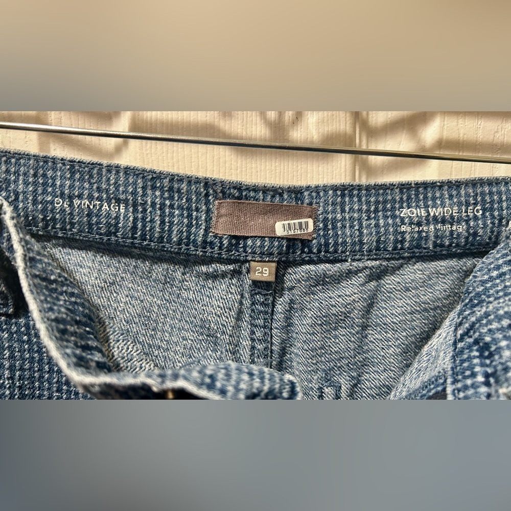 New Zoie Blue Wide-Leg Distressed Jeans size 29 - Picture 9 of 13